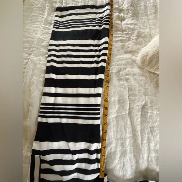 Women’s Coolibar Oceanside Tunic Black and White Striped Dress Sz M - Picture 10 of 10